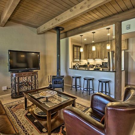 Апартаменты Adobe-Style Abode With Amenities - Walk To Plaza! Санта-Фе Экстерьер фото