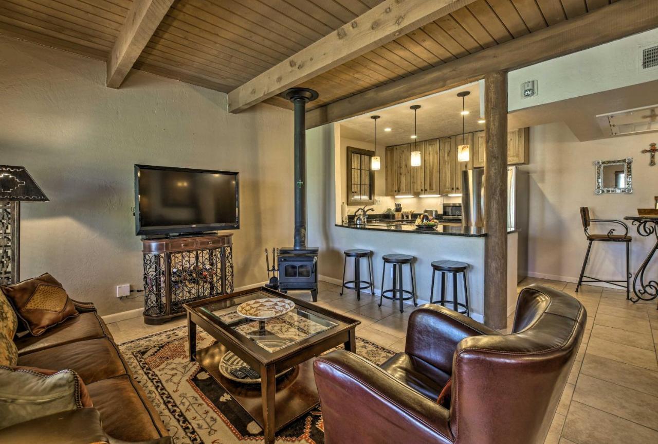 Апартаменты Adobe-Style Abode With Amenities - Walk To Plaza! Санта-Фе Экстерьер фото