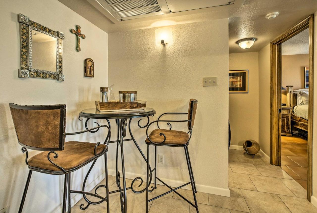 Апартаменты Adobe-Style Abode With Amenities - Walk To Plaza! Санта-Фе Экстерьер фото